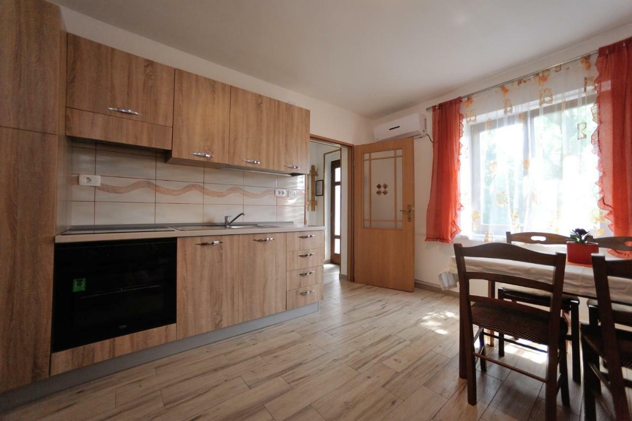 Apartman Svilno Rijeka Exterior foto